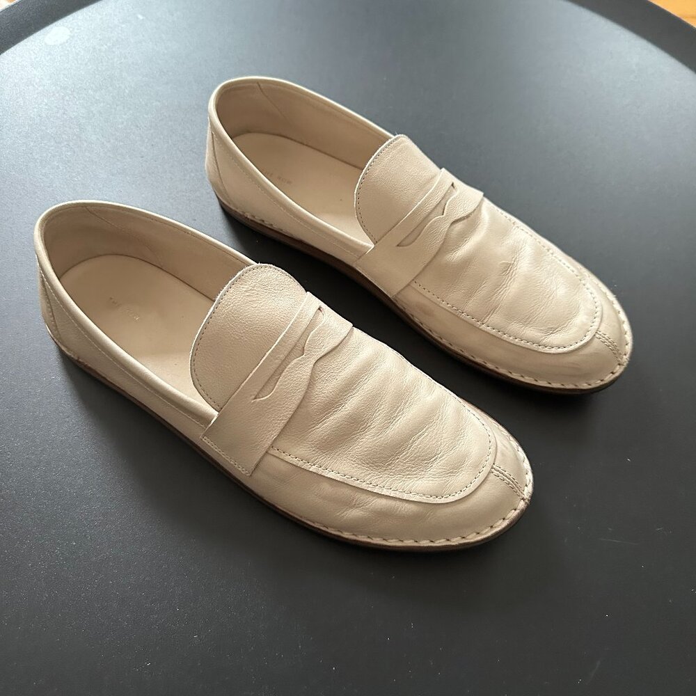 The Row Cary Leather Loafers - Color: Tofu - Size 41.5